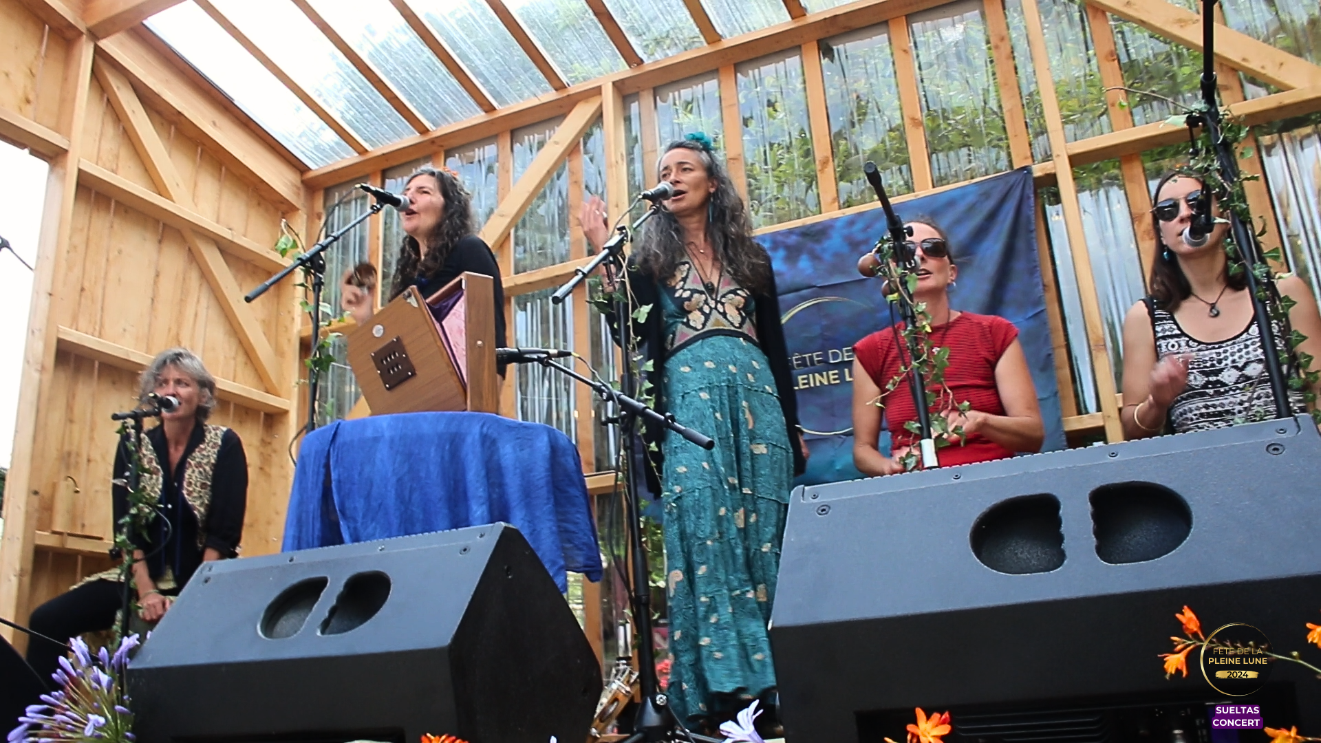 Fete de la Pleine Lune - Sueltas